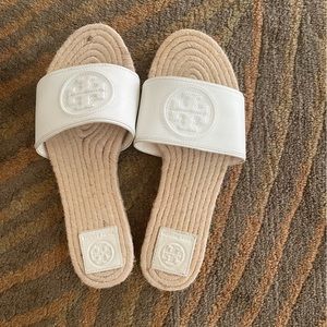 - Tory Burch 7.5 slides.